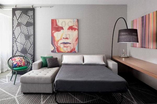 Renaissance by Marriott Montreal Downtown Hotel image 9